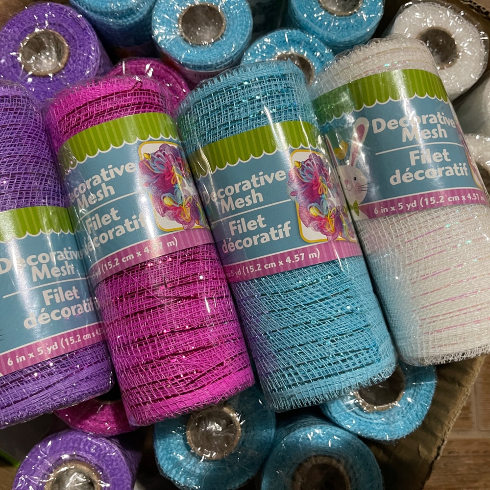 30 Count Decorative Mesh - Picture 3 of 3